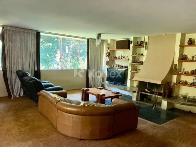 Casa comercial à venda com 892 m² em Tremembé, São Paulo
