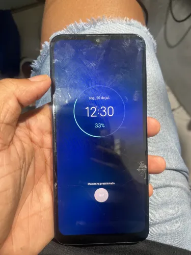 Celular trincado
