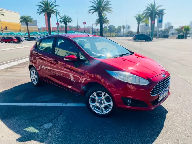Ford Fiesta 1.6 16V Flex Mec. 5P 2014