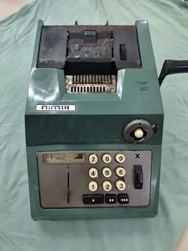 CALCULADORA OLIVETE