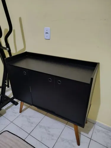 Vendo aparador retrô.