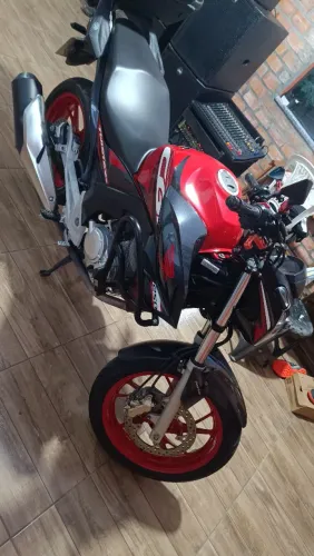 Twister 2020 baixo km