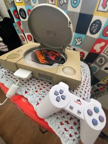 Aceito proposta entrega grátis PlayStation 1Clássico Completo +Homem-Aranha Original 299