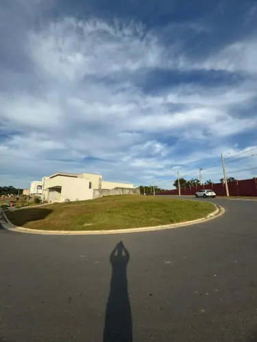 LOTE a venda em Condomínio JARDINS PORTO