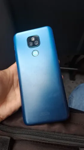 Vende-se Motorola E7 Plus com 2 anos de uso. Preço R$ 250,00