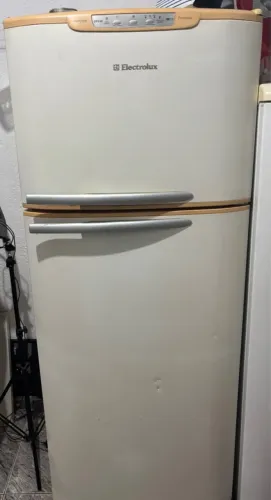 Geladeira eletrolux