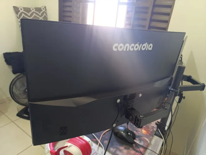  Troco Monitor gamer concórdia 100hz 27 polegadas curvo, troco em monitor 