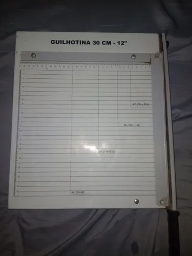 Cortador de papel guilhotina