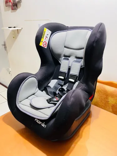 Vendo cadeirinha INTACTA