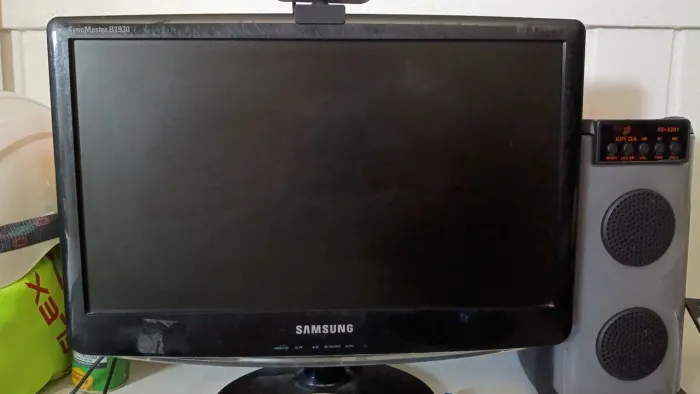Monitor Samsung SyncMaster B1930 (Defeito)