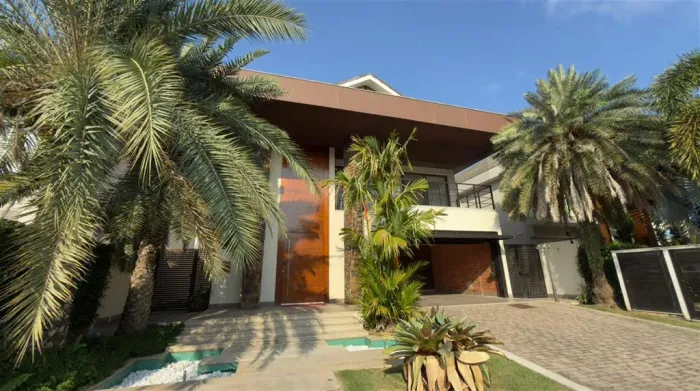 ALPHAVILLE - CASA A VENDA E LOCAÇÃO - PORTEIRA FECHADA - BARRA DA TIJUCA