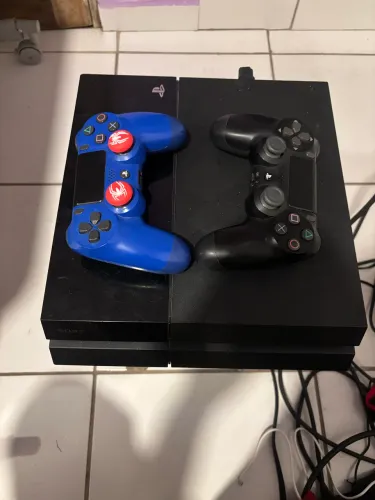 Ps4 500gb 2 controles