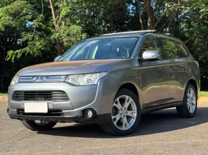 Mitsubishi Outlander 2.0 16V 160cv Aut. 2014