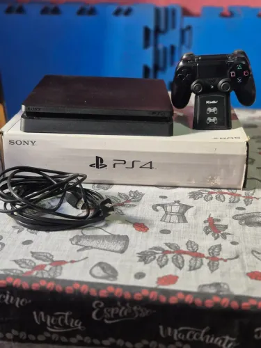 PS4 Slim