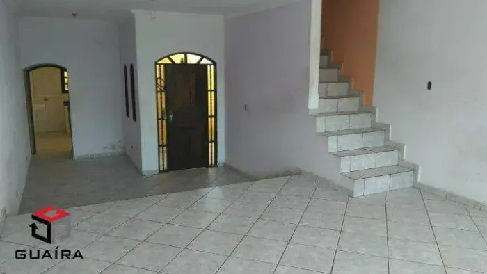 Sobrado para aluguel 3 quartos 1 suíte 4 vagas Las Vegas - Santo André - SP