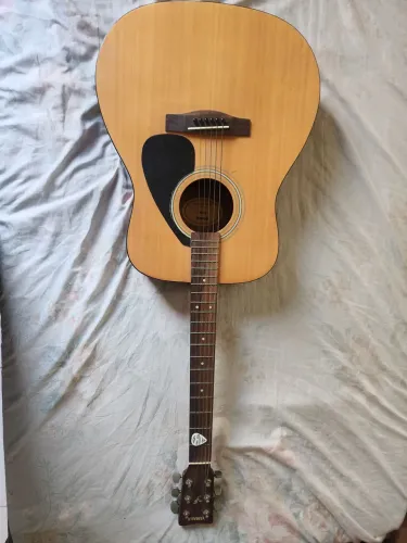 Violão Acústico Yamaha F310 (pequeno detalhe descrito no anúncio)