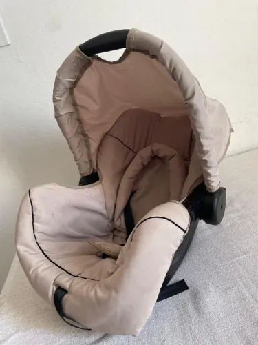 Bebê Conforto Galzerano Piccolina (cor Bege)