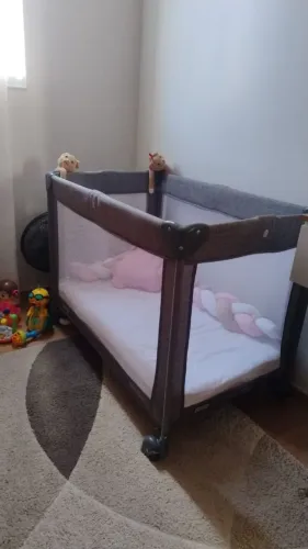 Mini berço safety 1st
