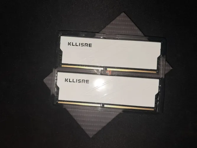 Memória ram ddr4 16gb(2x8gb)3200mhz KLLISRE Valor negociável