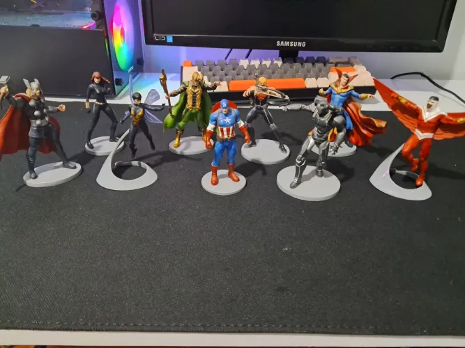 9 Brinquedos da marvel
