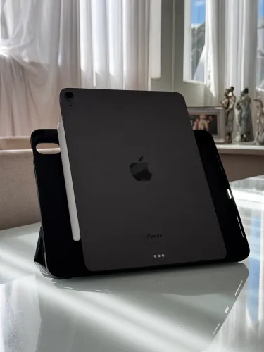 iPad Air 5 M1 + Apple Pencil 2 + Case teclado 