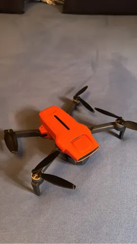Drone semi novo