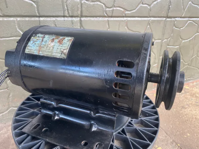 MOTOR NOVA 5CV -  TRIFÁSICO