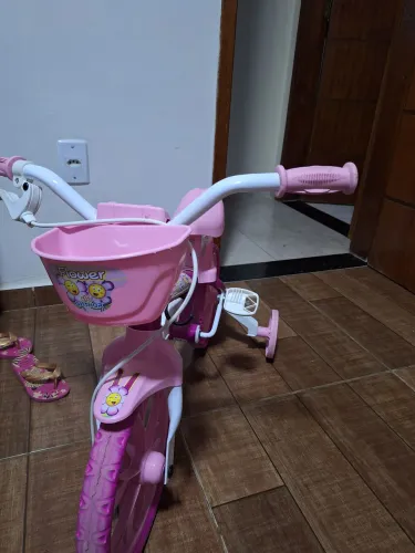 Bicicleta e triciclo infantil