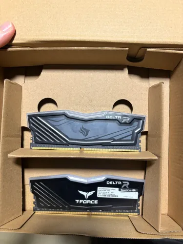Memória ram 16gb ddr4 rgb 3200mhz - team group t force R RGB