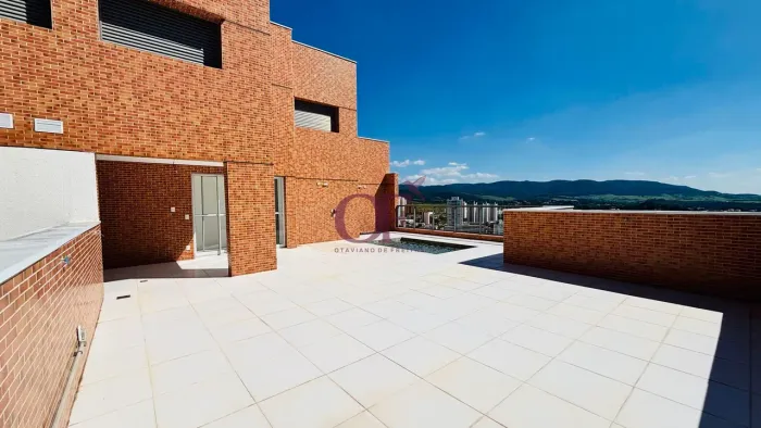 Cobertura Triplex no Condomínio Alta Vista - Torre Acqua