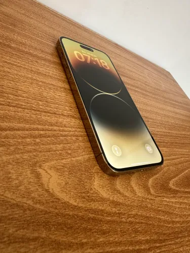 iPhone 14 Pro Max 512 GB estado de novo dourado