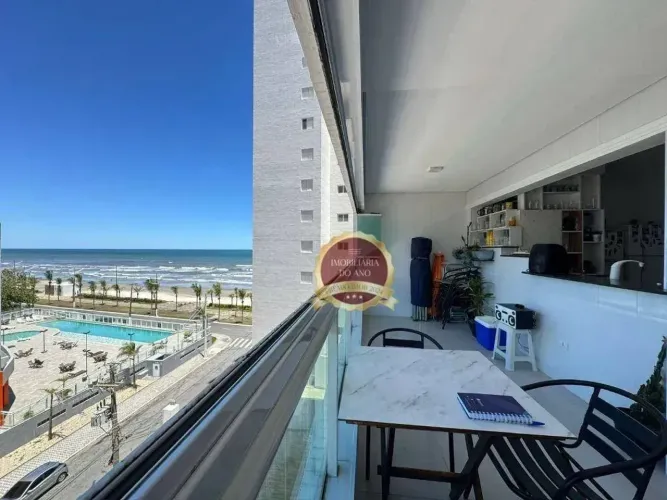 Apartamento vista Mar com 2 dormitórios sendo 1 suíte e condomínio lazer completo.