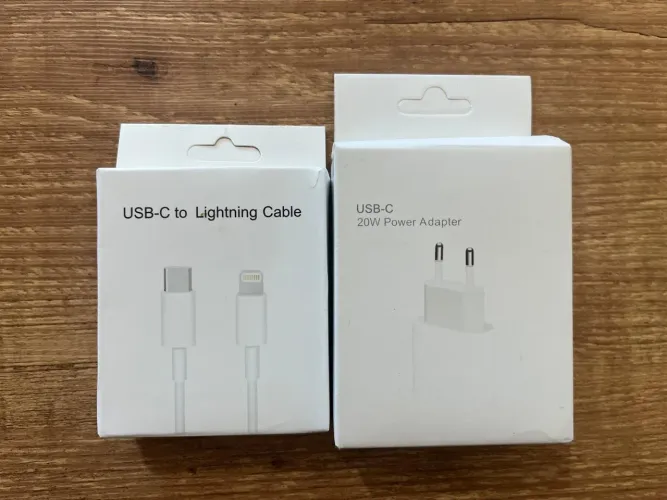 Carregador De Iphone Novo