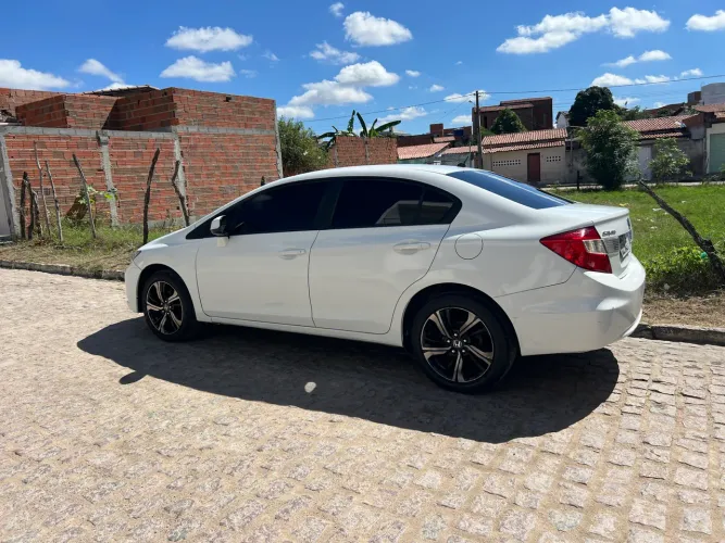 Honda Civic Sedan LXS 1.8/1.8 Flex 16V Mec. 4P 2012
