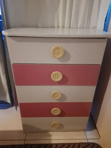Guarda roupa e cômoda infantil