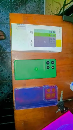 Vendo moto g56 5g 256gb 