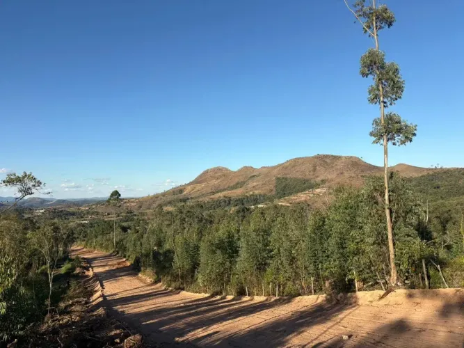 Lote para chácara com lago em Mairinque perto de São Roque