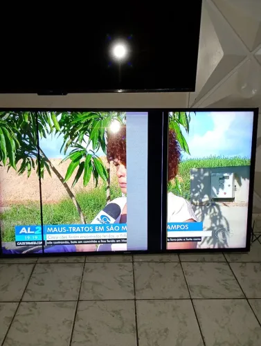Tv Samsung 49 polegadas com controle obs a televisão está com uma lista *