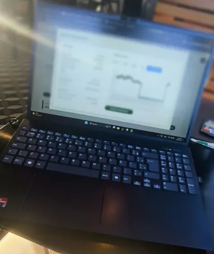 Notebook VAIO FE16 Ryzen 7 24GB RAM 512GB SSD 16" - Seminovo