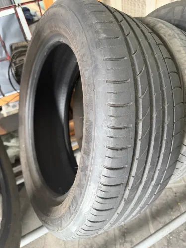 Pneu 235/50R18 Dunlop Seminovo (R$400,00 CADA)