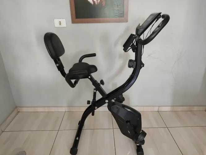 Bicicleta ergométrica vertical dobrável WCT