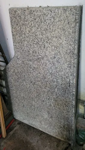 Granito tons cinza e preto canto cozinha