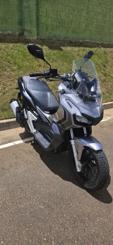 Honda adv 150