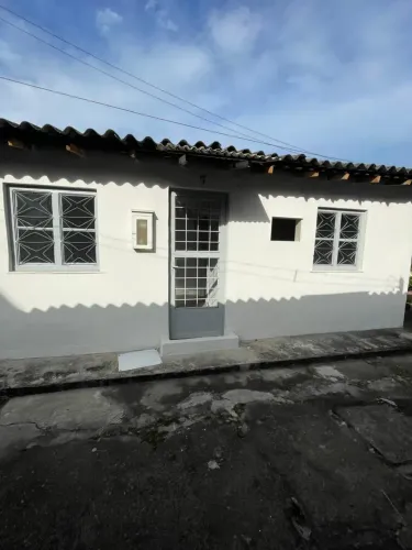 Casa de vila, para aluguel com 30 m² com 1 quarto em Edson Passos - Mesquita - RJ