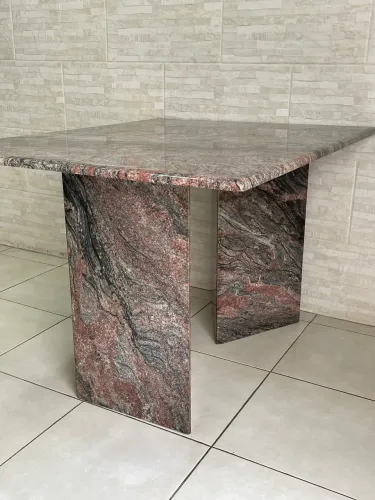 URGENTE - Mesa de Granito Maciça 1,20m - Preço de Oportunidade!