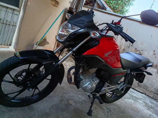 Alugo minha moto 