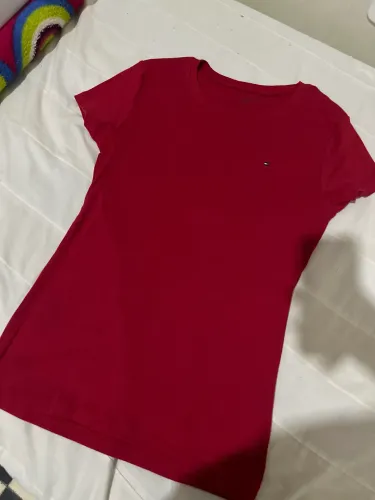 Blusa tommy hilfiger (M)