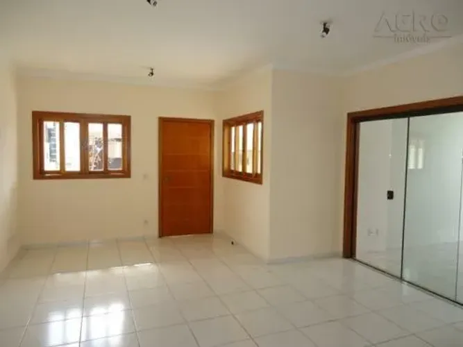 Casa com 3 dormitórios para alugar, 162 m² por R$ 4.897,70 - Jardim Colonial - Bauru/SP