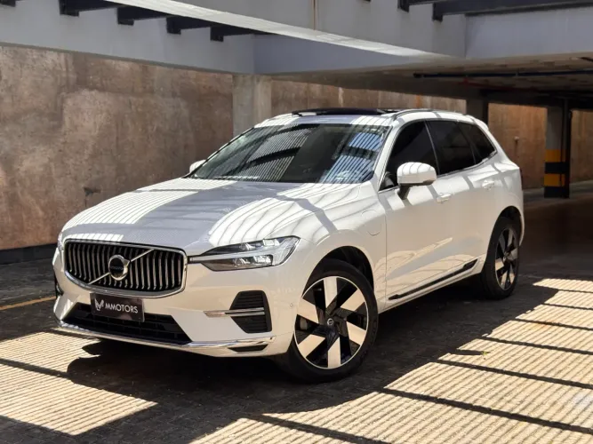 Volvo XC-60 T-8 Ultimate 2.0 AWD (híbrido) 2024