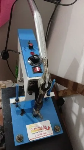 Máquina de estampa de camisetas
